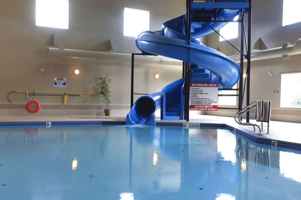 Pomeroy Inn And Suites Chetwynd Amenities photo