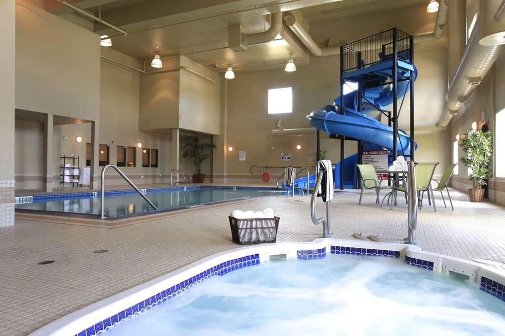 Pomeroy Inn And Suites Chetwynd Amenities photo