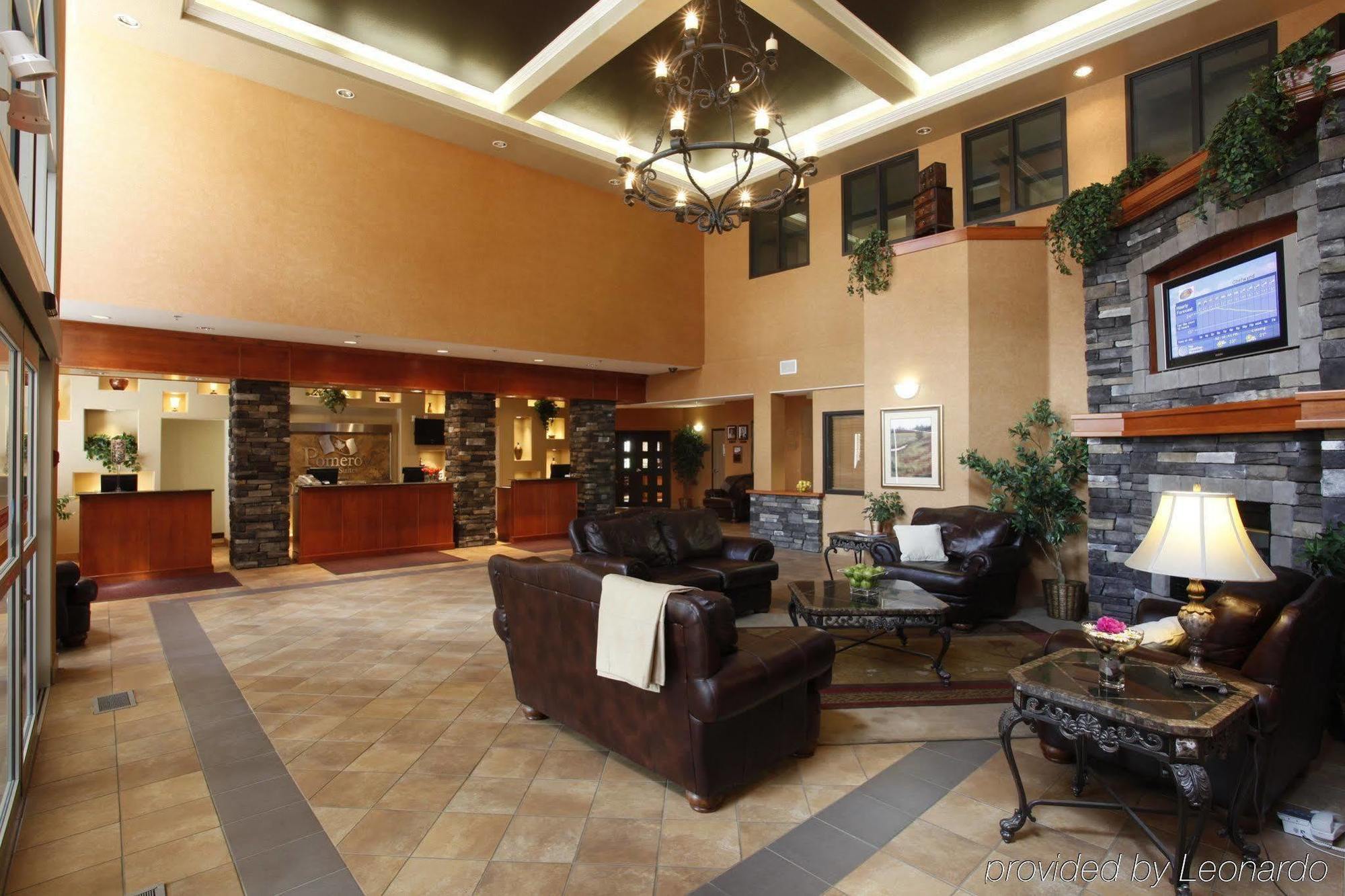 Pomeroy Inn And Suites Chetwynd Exterior photo